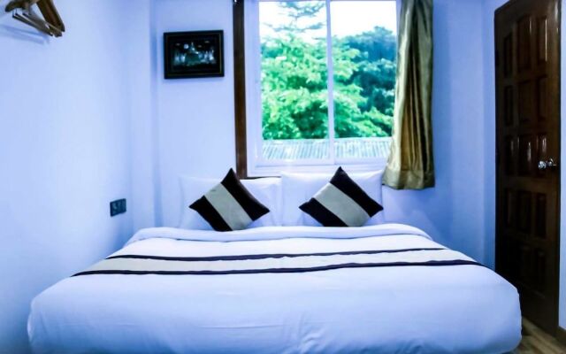 The Lodge Yangon Poshtel - Hostel