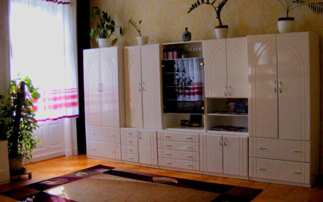 Firstapartments Inn City Center