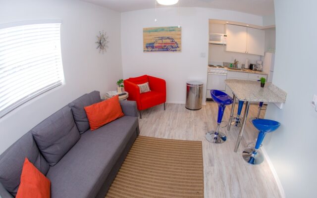 Florida Dolphin Motel Apartments