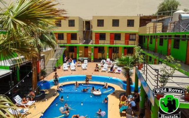 Wild Rover Hostel Huacachina