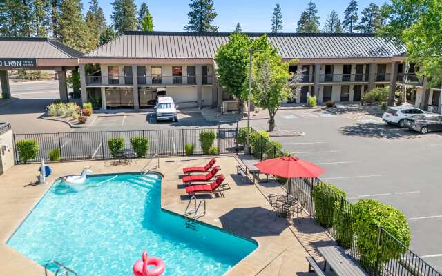 Red Lion Inn & Suites Deschutes River Bend