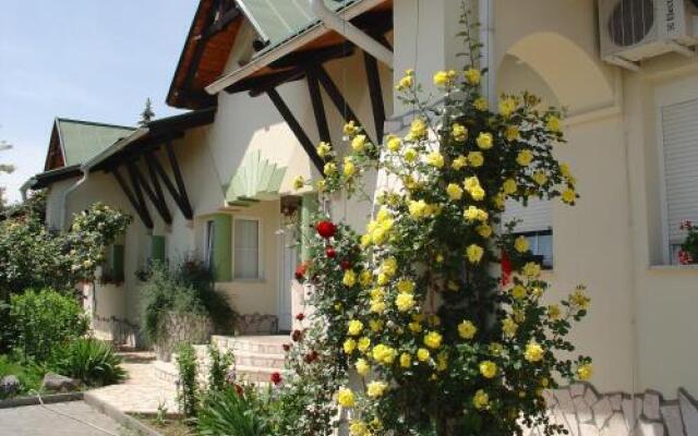 Hotel Makar Sport And Atrium