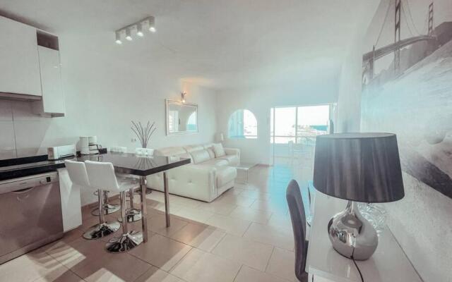 Ocean view apartment in Callao Salvaje CS123