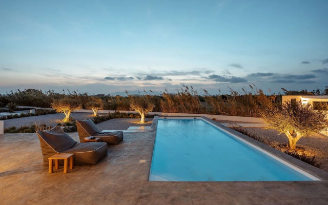 Villa Ama Plaka With 3 Bedrooms and 3 Bathrooms