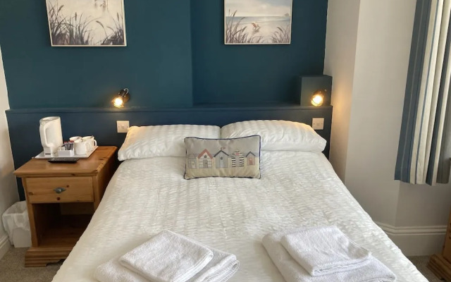 Summer Breeze Guest House
