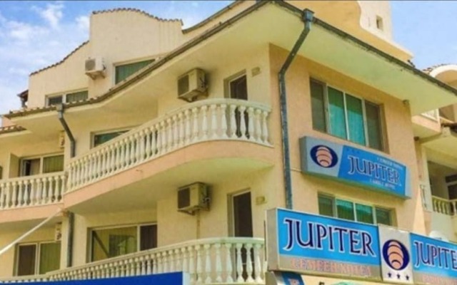 Jupiter Family hotel