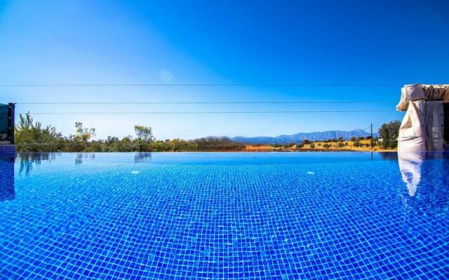 Villa With Jacuzzi Hammam Sauna and Pool in Kas