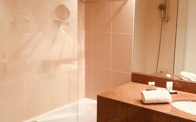 Le M & Spa Bordeaux Aéroport by Hôtels & Préférence