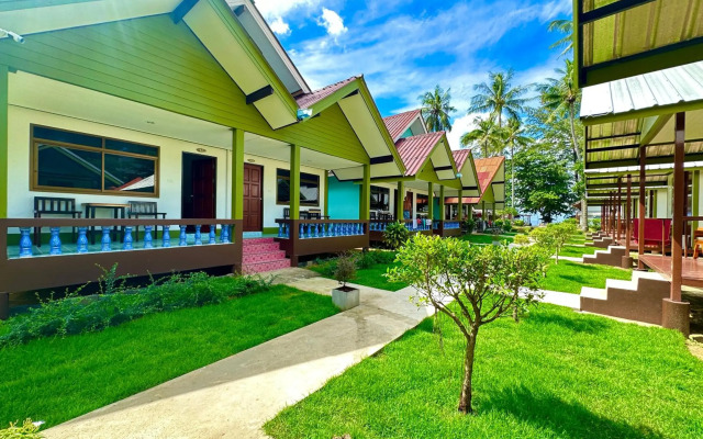Lanta L.D. Beach Bungalows