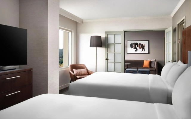Renaissance Boulder FlatIron Hotel