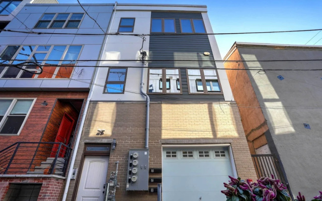 Cozy Philadelphia Studio, Near Center City!