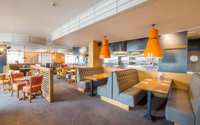 Premier Inn Swansea Waterfront