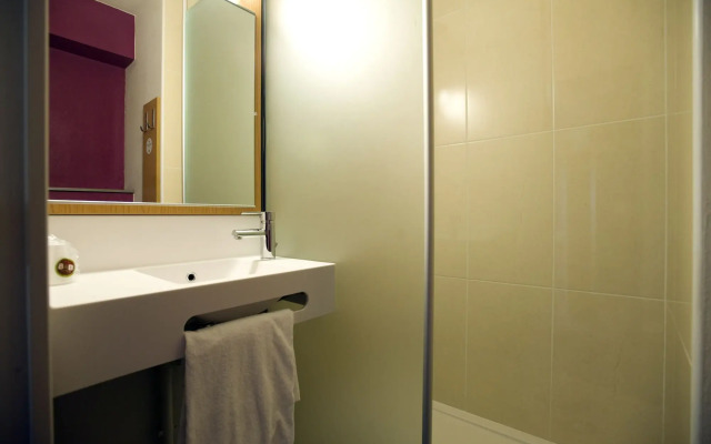 B&B HOTEL Aix-en-Provence Le Tholonet