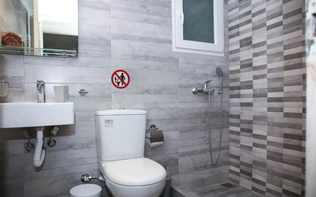 Sunny 1bd Apartment Just 1minute to Acropolis