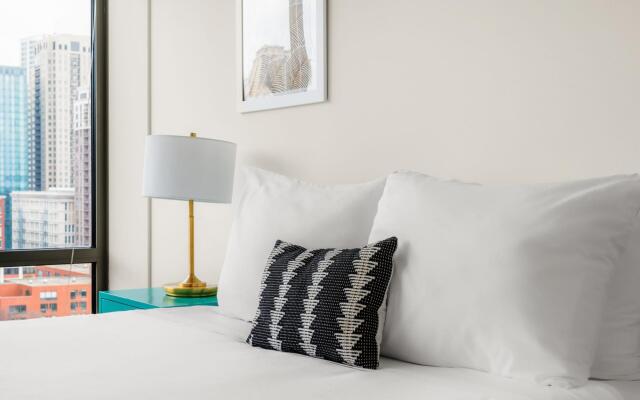 Chicago | Spacious 3BD/2BA South Loop Apartment