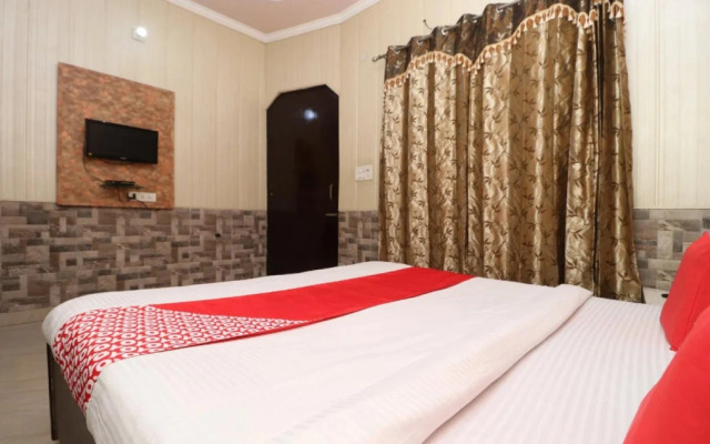 Punjab Hotel By OYO Rooms