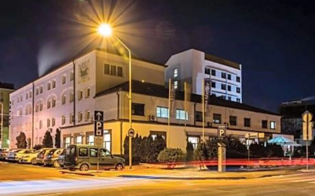 Hotel Piramida