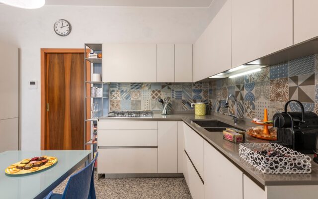 BnButler - Stromboli 22