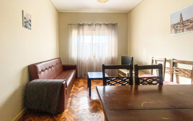 Convenient 3-Bedroom Apartment next to Bom Sucesso