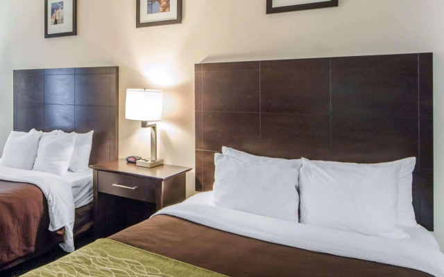 Comfort Inn Tulsa-Downtown West