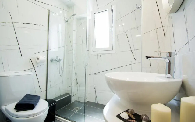 Semes Luxury Apartments by Estia