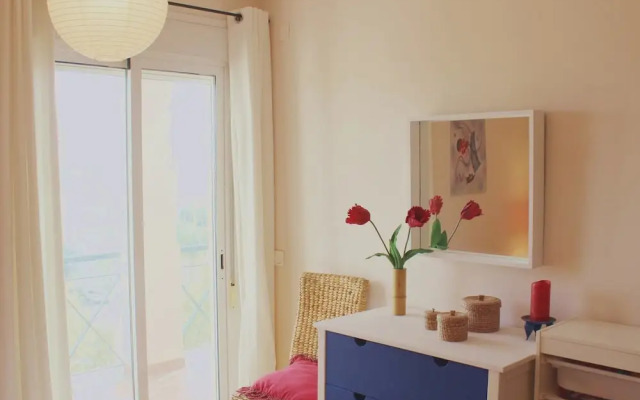 Los Arcos Apartments