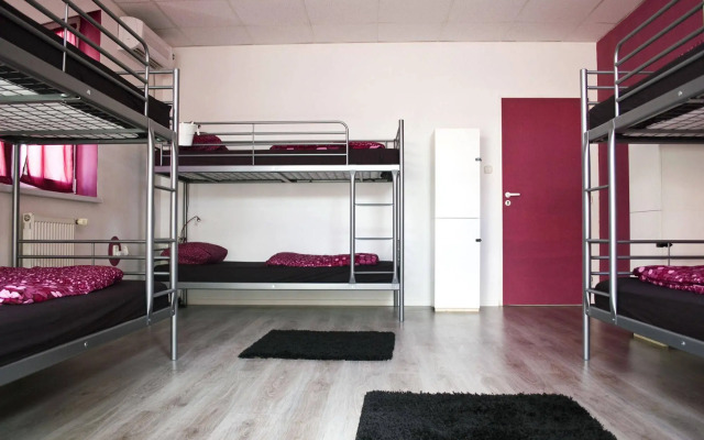 Nitra Glycerin Hostel