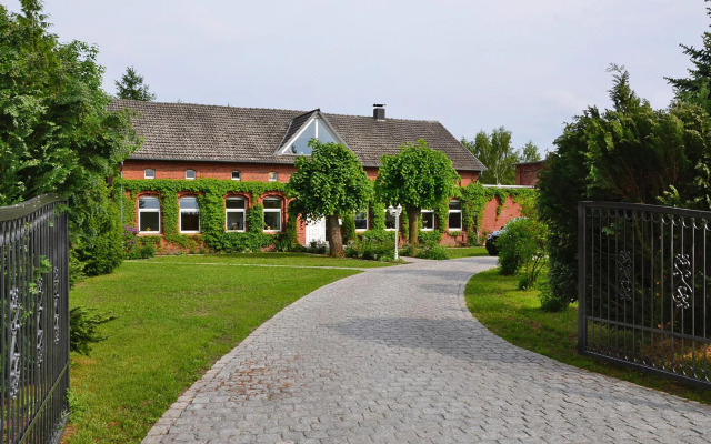 Apartment, Burow In Burow