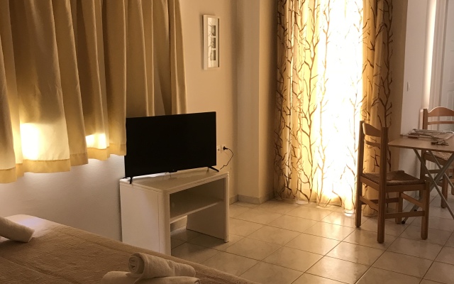 Chc Ares Apartments