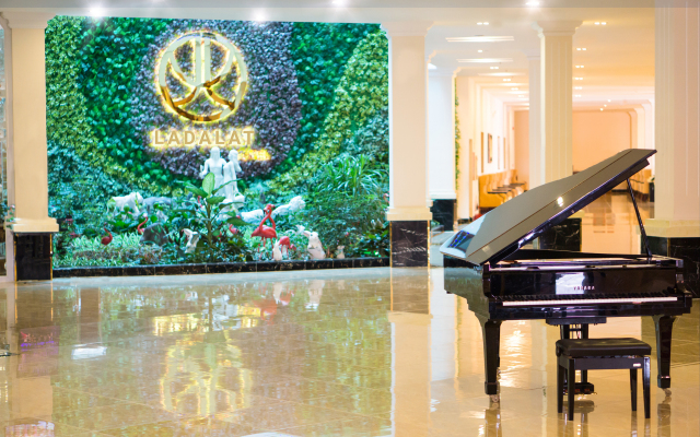 Ladalat Hotel