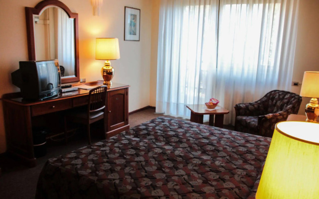 Garden Hotel