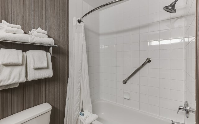 Holiday Inn Express & Suites Saskatoon, an IHG Hotel