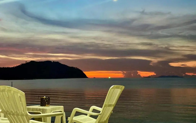 VIVA on the Beach Hotel