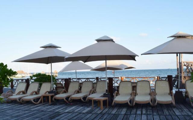 Hacienda Del Mar Resort Condominio 205