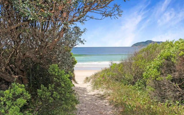 Aquarius Apartment 4