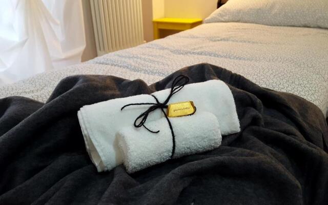 Ana's Place Torino 1