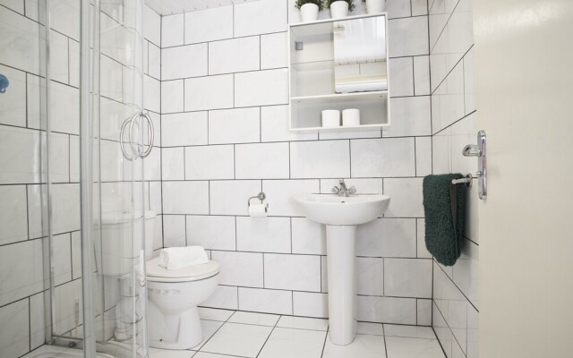 Short Stay Bristol - Mina A Apartment
