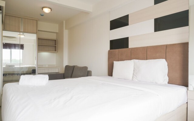 Comfort Living And Minimalist 1Br At Bassura City Apartment