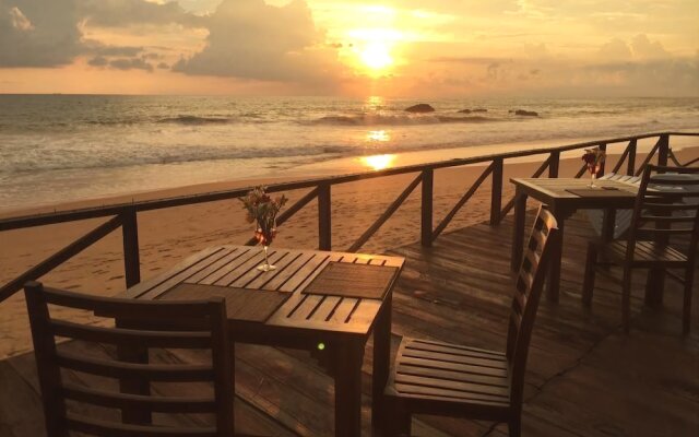 Sapphire Seas Beachfront Villas