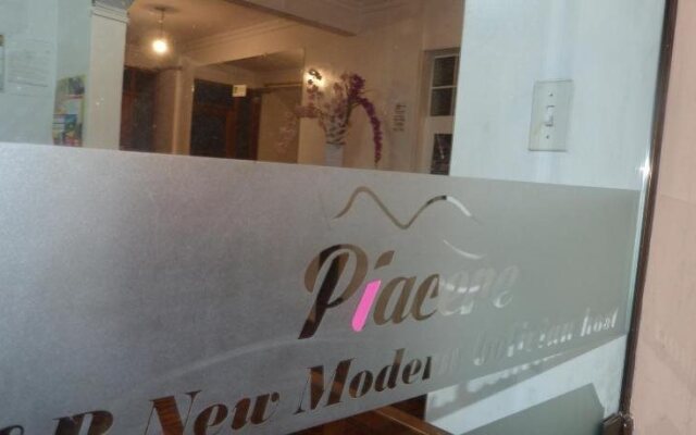 Piacere Hostel