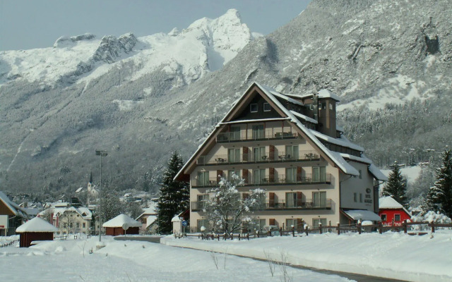 Hotel Mangart