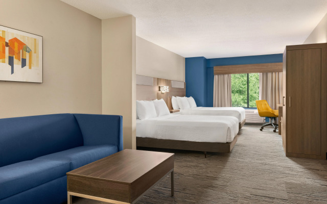 Holiday Inn Express & Suites Greenville - Downtown by IHG