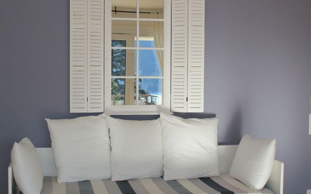 Maraini Resort
