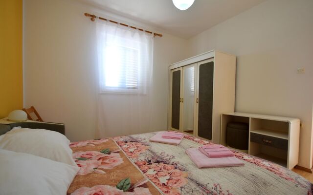 Three Bedroom Apartment Pinezic