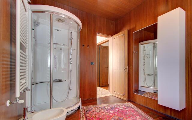 Sunny Canalview 4Pax, Wifi, Aircond
