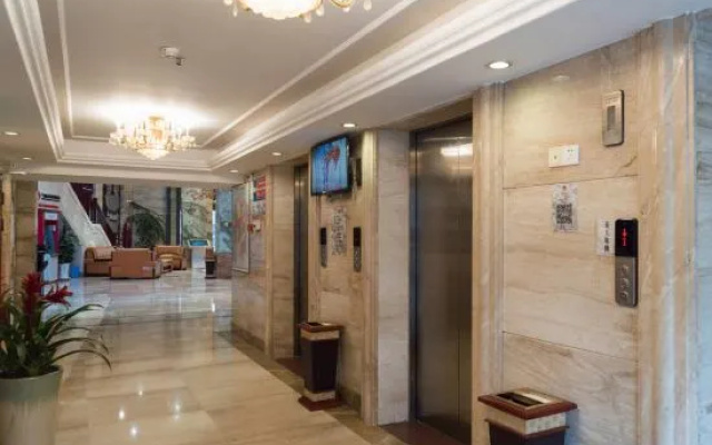 Golden Lusheng International Hotel