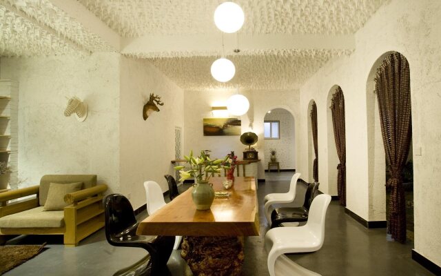 ErHai Gate No.1 Hotel