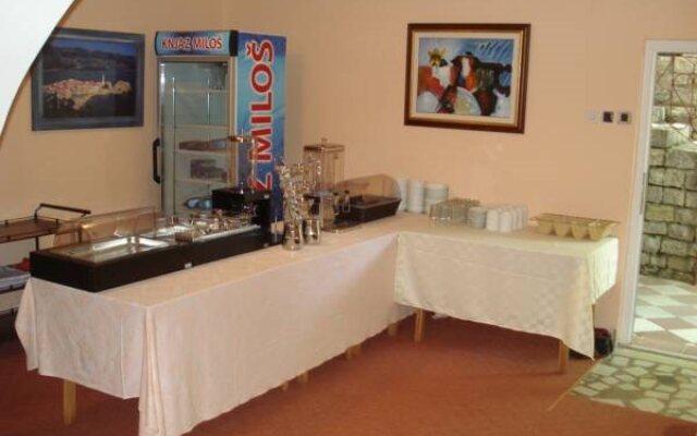 Private Accommodation Ivanovic