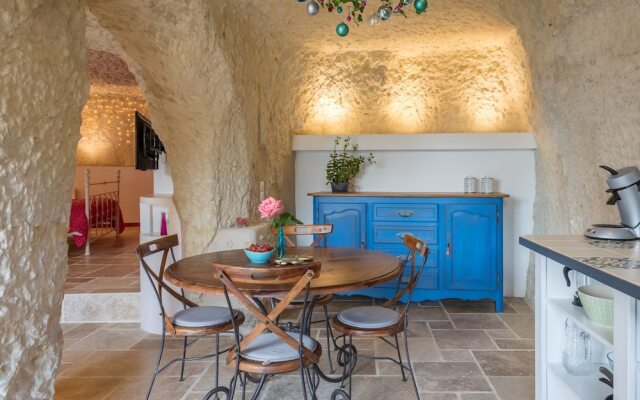 Gîtes troglodytes de la Rochère