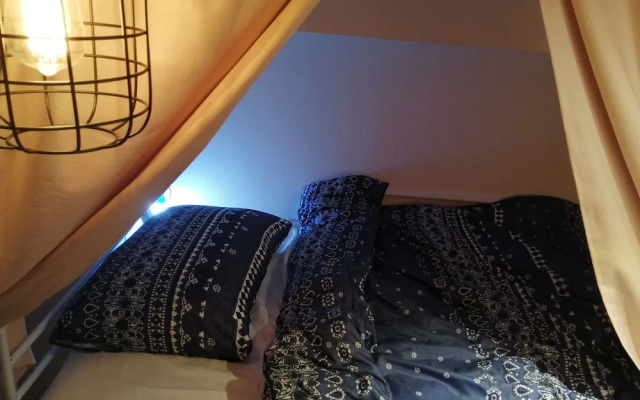 Kawaii House - Hostel, Caters to Women